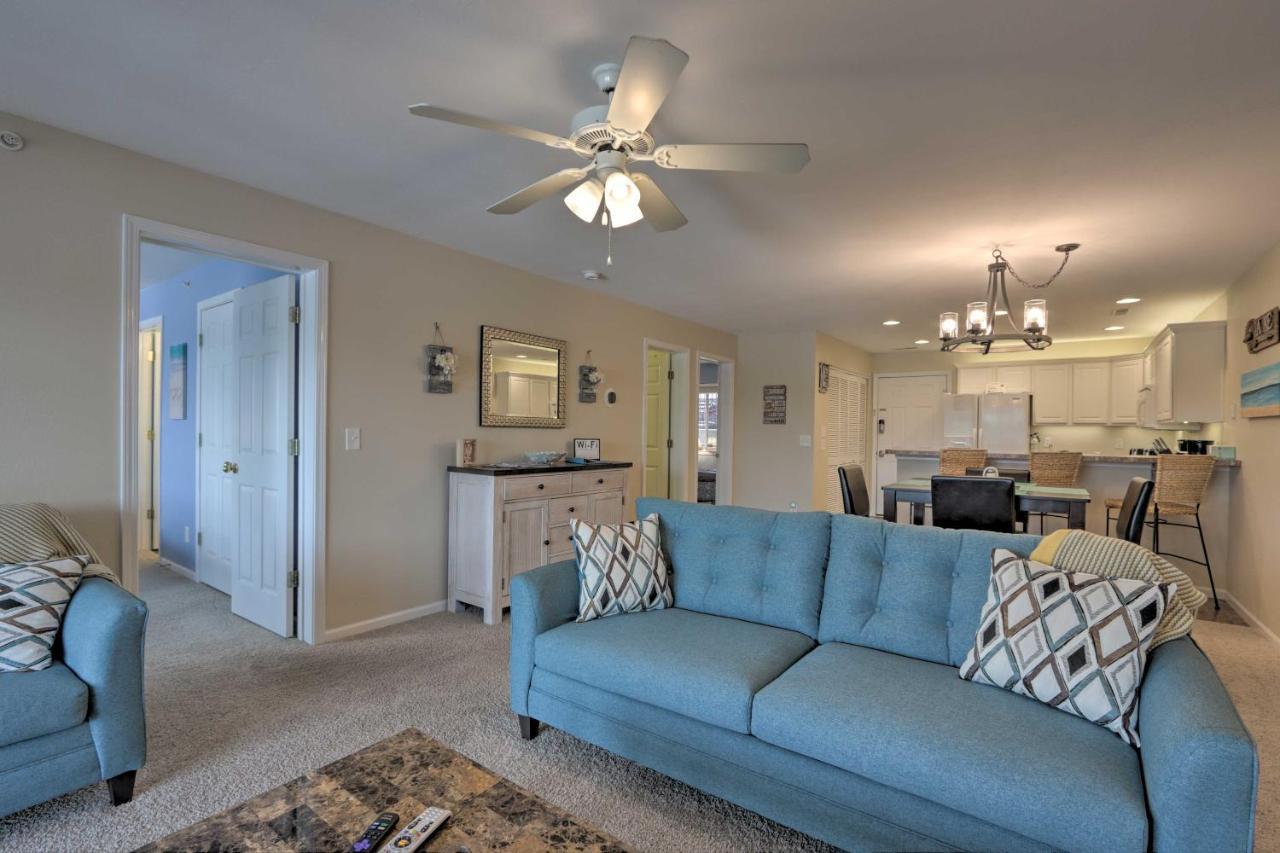 The Lake Escape With Balcony And Pool Access! Camdenton Eksteriør billede