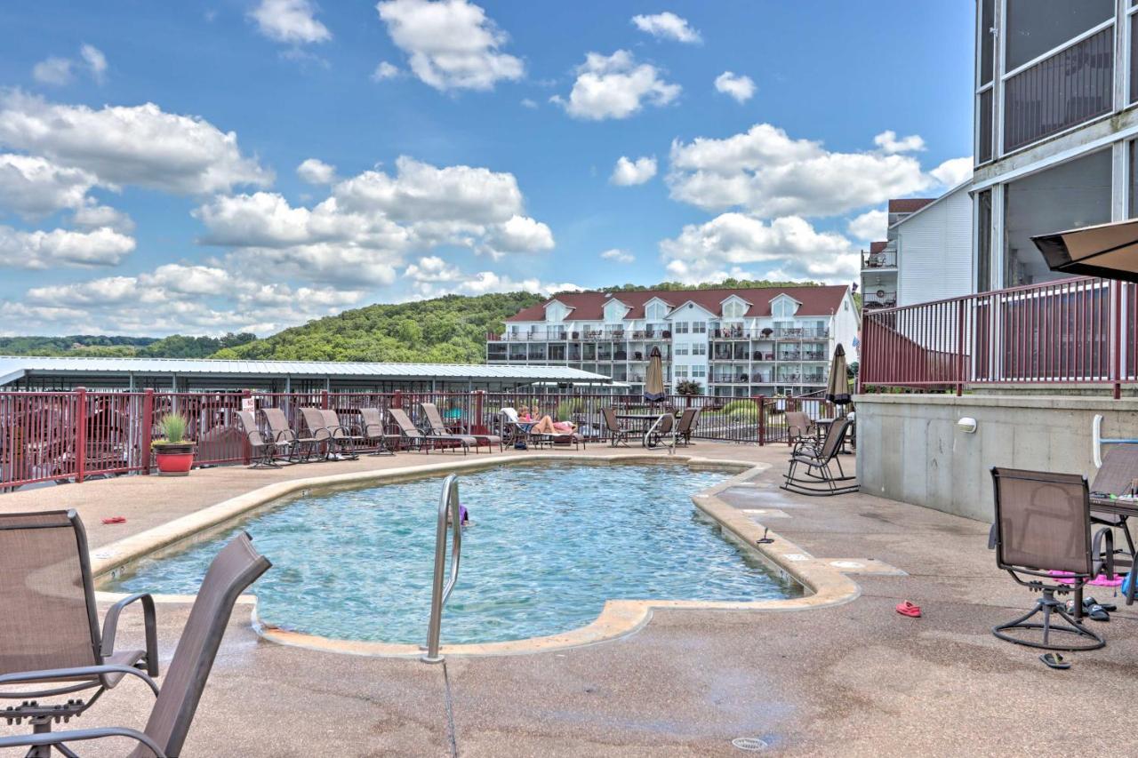 The Lake Escape With Balcony And Pool Access! Camdenton Eksteriør billede